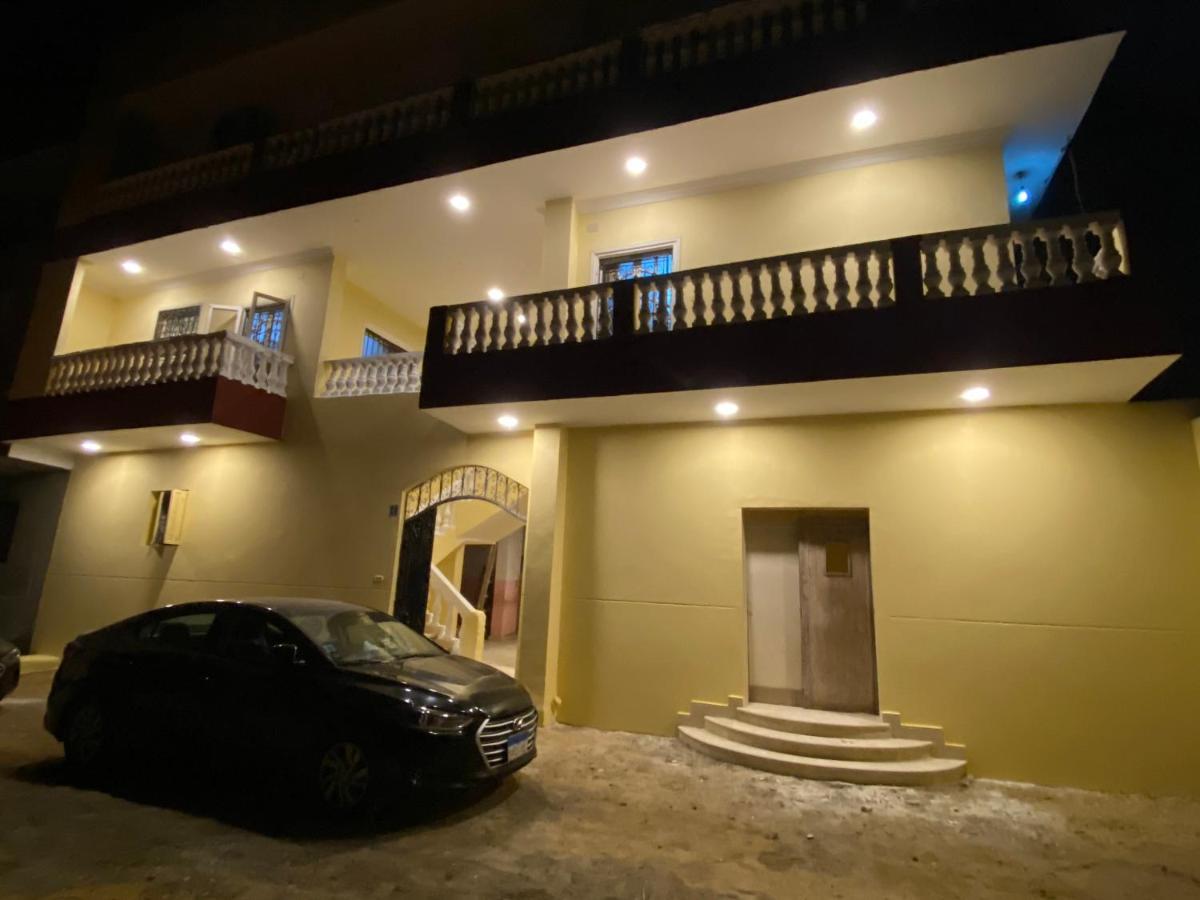 Grand Pyramids View Hotel Кайро Екстериор снимка