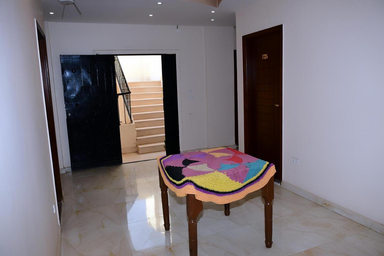 Grand Pyramids View Hotel Кайро Екстериор снимка