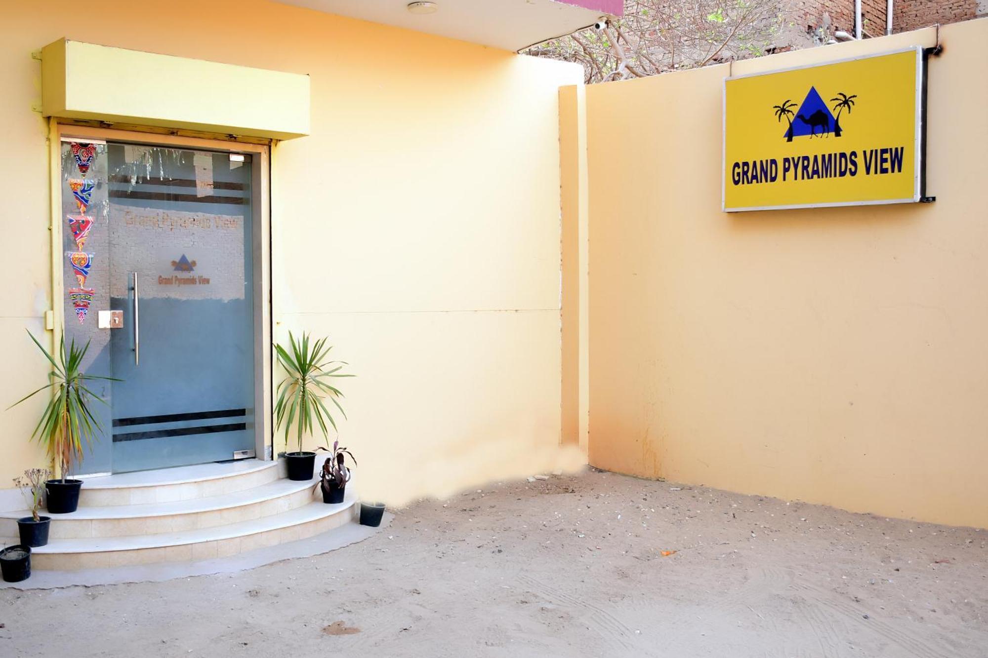 Grand Pyramids View Hotel Кайро Екстериор снимка