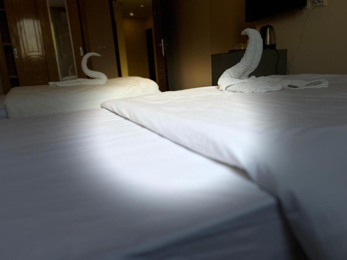 Grand Pyramids View Hotel Кайро Екстериор снимка